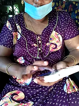 Snapshot of Tamilselviroja- chatting on April 21, 2026, 2:26 am Tamilselviroja- online show from April 21, 2026, 2:26 am