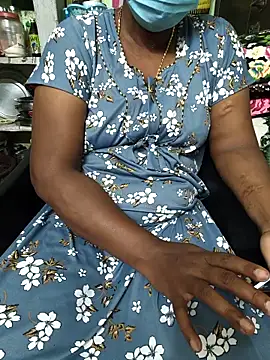 Snapshot of Tamilselviroja- chatting on April 28, 2026, 2:44 pm Tamilselviroja- online show from April 28, 2026, 2:44 pm