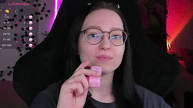 Snapshot of power_robynn chatting on February 12, 2026, 4:13 pm power robynn online show from February 12, 2026, 4:13 pm