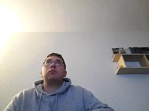 stivi2526 online show from November 25, 2025, 10:43 pm