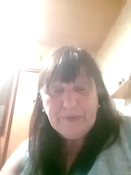 Apeesynka55211 online show from May 17, 2026, 8:27 pm