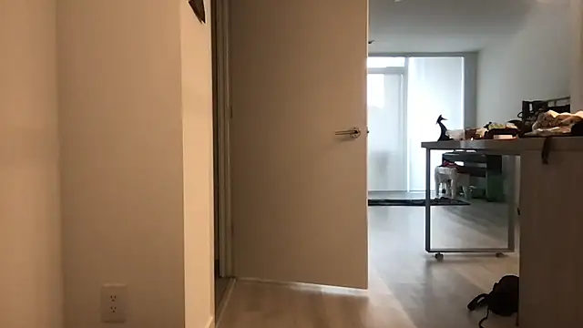 tia   fox online show from November 21, 2025, 4:05 pm