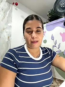 violeticafox online show from December 18, 2025, 2:17 am