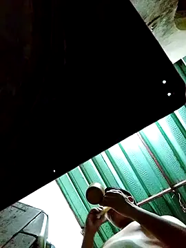 Snapshot of davidcaldera chatting on October 5, 2025, 3:27 am davidcaldera online show from October 5, 2025, 3:27 am