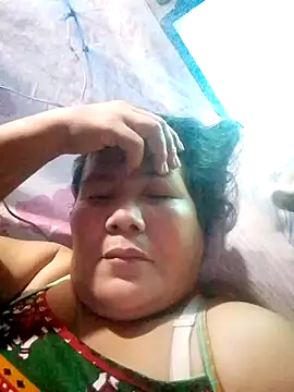 Snapshot of milagrose_rose chatting on October 12, 2025, 12:04 pm milagrose rose online show from October 12, 2025, 12:04 pm