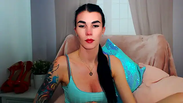 SofiiaBeauty online show from December 1, 2025, 8:14 pm