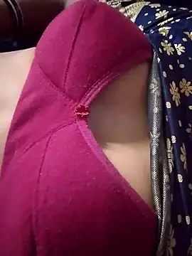 Hotty ruvi online show from July 28, 2026, 7:39 pm