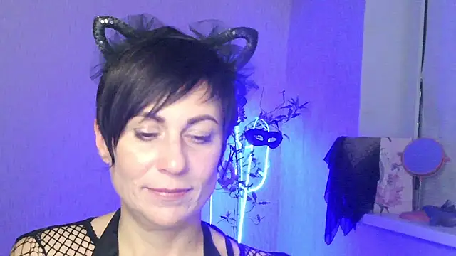 Ashley Brookss online show from November 15, 2025, 11:21 pm