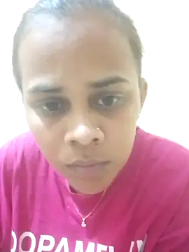 Snapshot of Naughtysilk chatting on October 31, 2025, 5:47 pm Naughtysilk online show from October 31, 2025, 5:47 pm