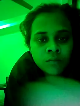 Snapshot of Naughtysilk chatting on February 22, 2026, 9:24 pm Naughtysilk online show from February 22, 2026, 9:24 pm