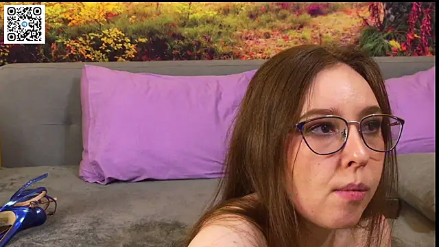 Snapshot of JennyVego chatting on October 6, 2025, 12:46 pm JennyVego online show from October 6, 2025, 12:46 pm