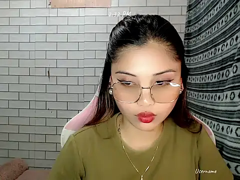 Snapshot of pinay_old_lover chatting on November 10, 2025, 6:34 am pinay old lover online show from November 10, 2025, 6:34 am