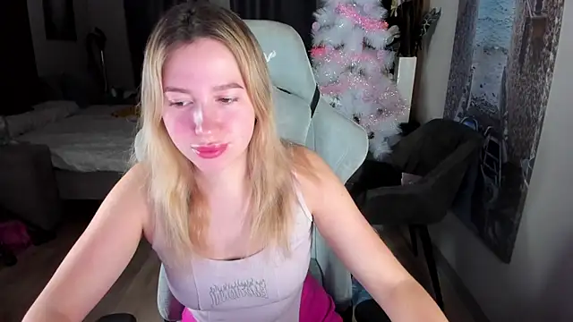 stefany and bettany online show from January 12, 2026, 4:18 am