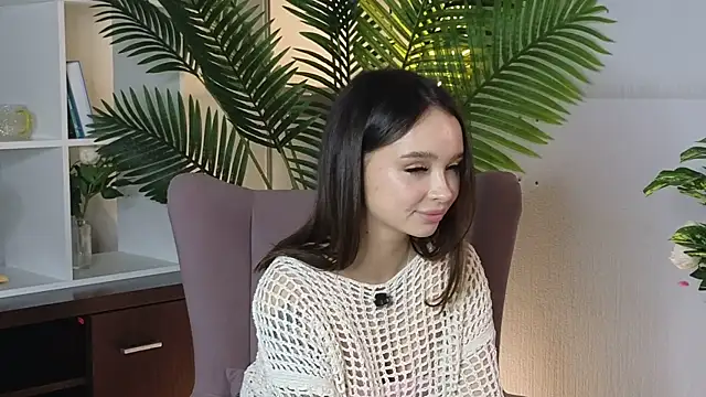 MaricaKerst online show from October 16, 2025, 1:23 pm