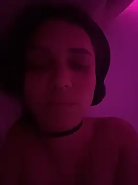 Snapshot of DreadPink chatting on December 16, 2025, 3:55 am DreadPink online show from December 16, 2025, 3:55 am