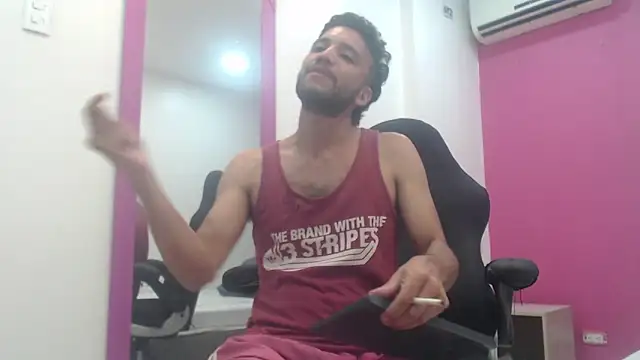 Juan FelipeX01 online show from October 17, 2025, 3:31 am