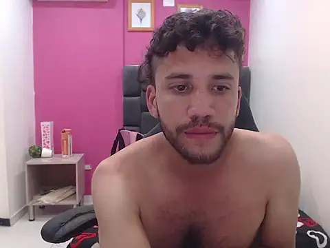 Juan FelipeX01 online show from March 11, 2026, 2:17 am