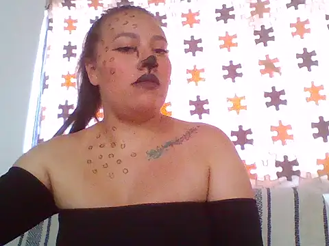 Meloddy   online show from October 16, 2025, 3:02 pm