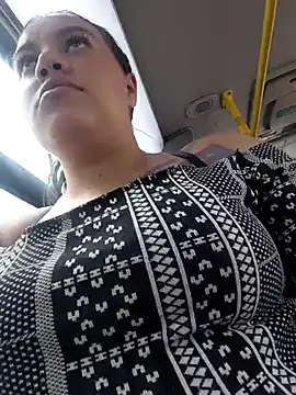 Meloddy   online show from October 25, 2025, 3:40 pm