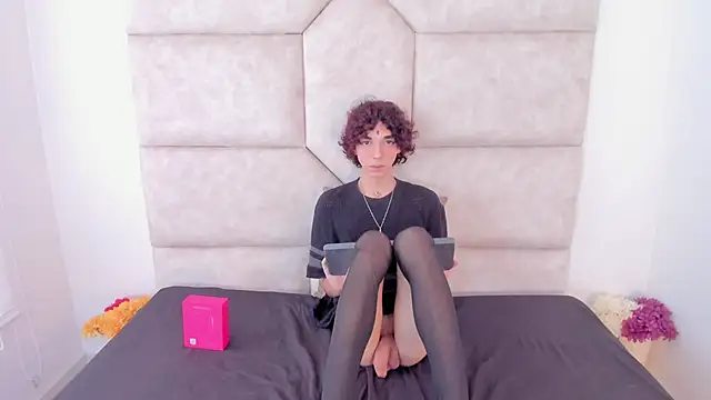 Scaarlett 22  online show from October 30, 2025, 6:08 pm