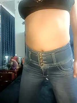 Snapshot of lizethavila chatting on October 13, 2025, 9:48 pm lizethavila online show from October 13, 2025, 9:48 pm