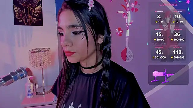 susi hot13 online show from December 15, 2025, 8:46 pm