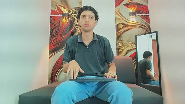 ISRAEL GRAY online show from October 25, 2025, 9:09 pm