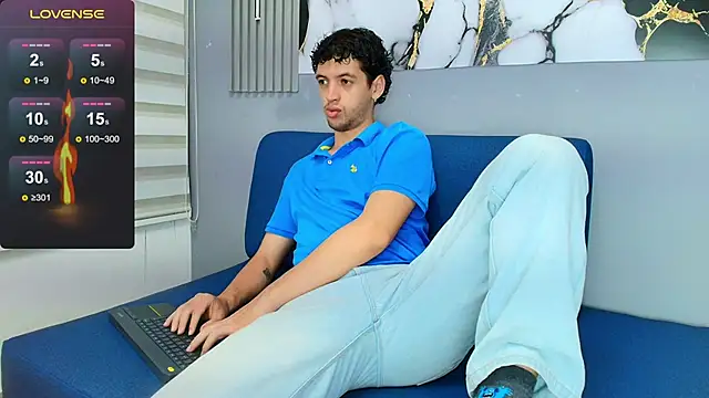 ISRAEL GRAY online show from November 10, 2025, 12:59 pm