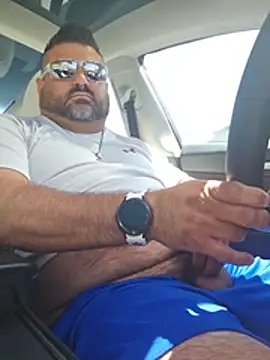 Roddog18 online show from July 25, 2026, 9:01 pm