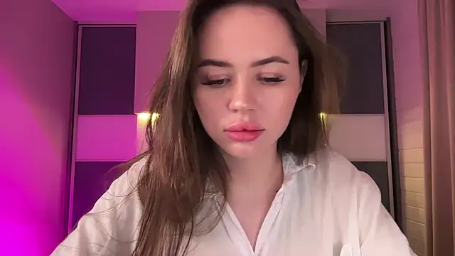 AlmaryKim online show from February 3, 2025, 3:59 pm