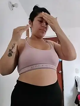 alejitasweet online show from November 1, 2025, 4:53 pm