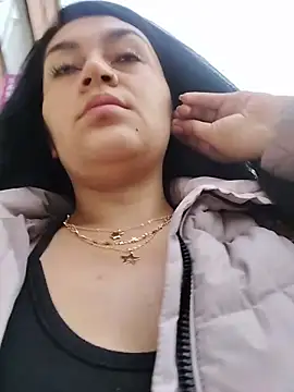 alejitasweet online show from November 16, 2025, 10:26 pm