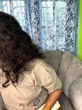 SukiyamaAsia online show from October 19, 2025, 7:09 am