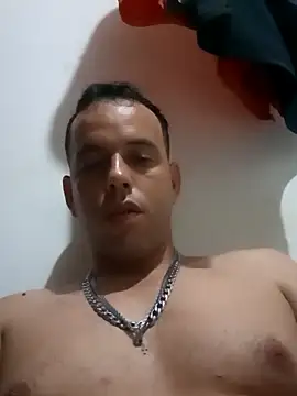 leon huf online show from February 10, 2026, 8:02 pm