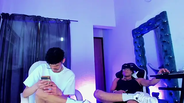 daddys insanee online show from November 6, 2025, 4:13 am