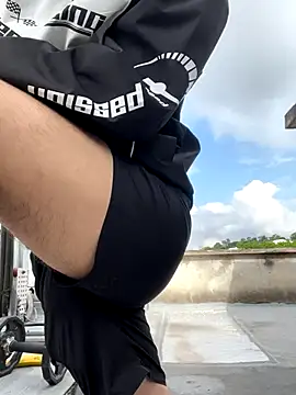 Snapshot of LiamMyst chatting on November 30, 2025, 2:32 pm LiamMyst online show from November 30, 2025, 2:32 pm