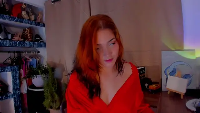 AmaruBloom online show from December 14, 2025, 10:42 am