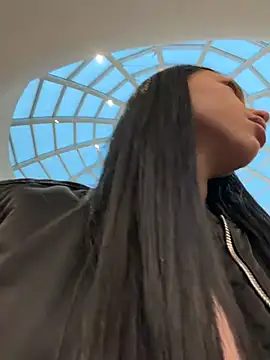 ilariea girl online show from March 1, 2026, 4:31 pm