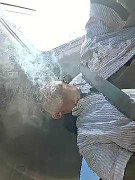 DeeBestEver online show from November 7, 2025, 6:41 pm