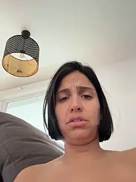 LaPetiteKim online show from October 29, 2025, 9:00 am