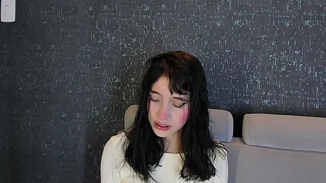Snapshot of MeganR_ chatting on April 25, 2026, 11:24 am MeganR online show from April 25, 2026, 11:24 am