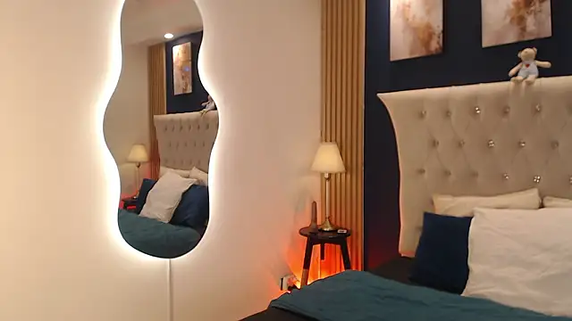 Snapshot of GloryShine chatting on February 22, 2026, 12:47 pm GloryShine online show from February 22, 2026, 12:47 pm