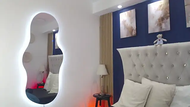 Snapshot of GloryShine chatting on February 25, 2026, 12:26 pm GloryShine online show from February 25, 2026, 12:26 pm