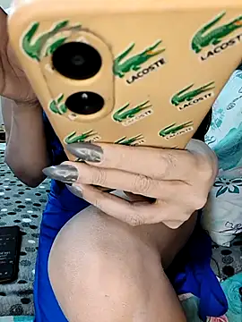 Snapshot of GmAnAAnA chatting on October 4, 2025, 8:51 pm GmAnAAnA online show from October 4, 2025, 8:51 pm