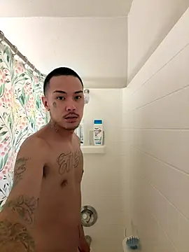 Loadedeggs online show from October 16, 2025, 1:56 pm