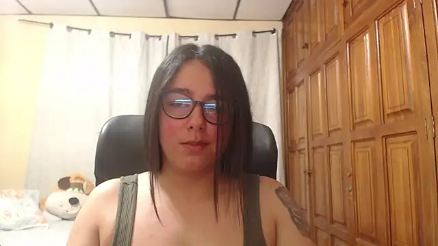 Snapshot of Venus_cat_ chatting on May 29, 2026, 4:10 am Venus cat online show from May 29, 2026, 4:10 am