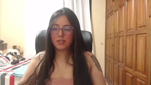 Venus cat  online show from July 18, 2026, 4:27 am