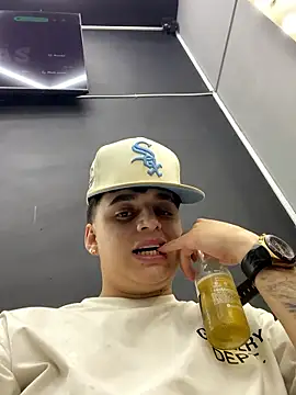 Snapshot of jeff2995_ chatting on November 8, 2025, 2:45 am jeff2995 online show from November 8, 2025, 2:45 am