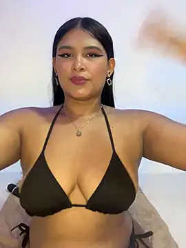 Snapshot of sarafox_10 chatting on October 7, 2025, 8:17 pm sarafox 10 online show from October 7, 2025, 8:17 pm