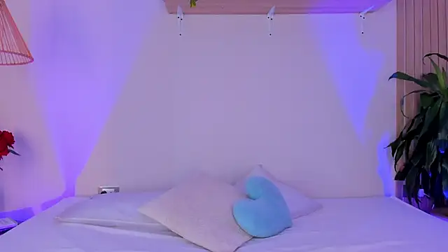 Snapshot of Megan_Ritz chatting on October 14, 2025, 3:40 am Megan Ritz online show from October 14, 2025, 3:40 am